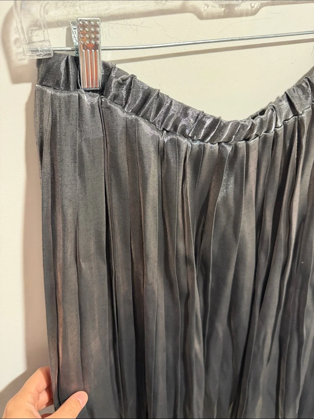 Jessica Howard Metallic Gray Pleated Maxi Skirt Size 8
